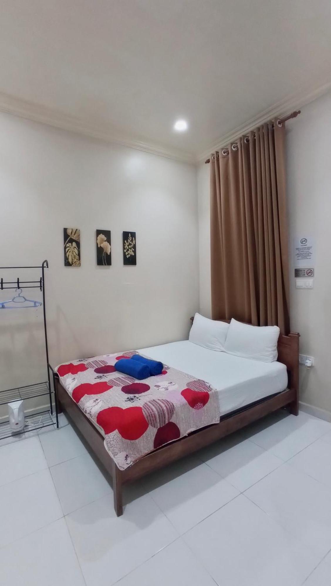 Desa Besut Inn Kampung Kuala Besut Habitación foto